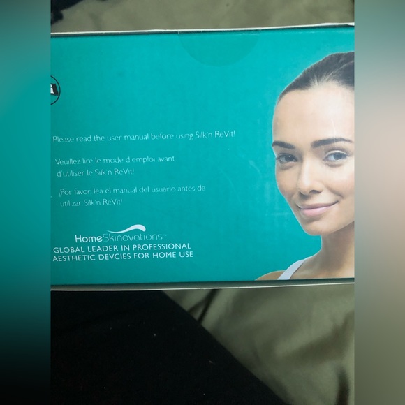 Silk’s ReVit Microdermabrasion with 3 tips.  New in sealed box never used - Picture 4 of 4